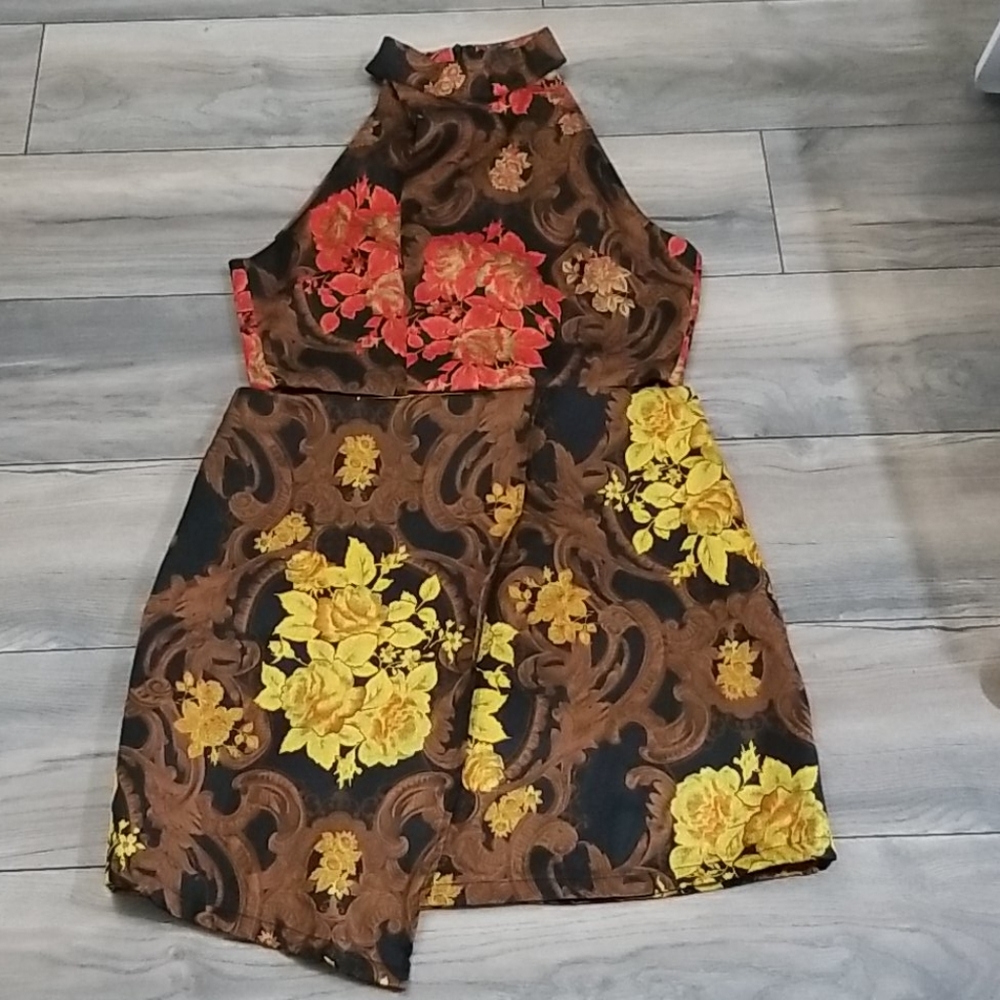 MISSGUIDED's cropped top skirt set